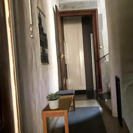 Spacious Flat Around The Corner From Zytglogge *