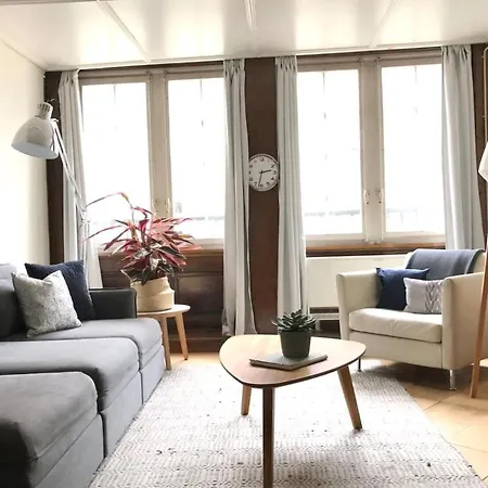Apartment Spacious Flat Around The Corner From Zytglogge Bern